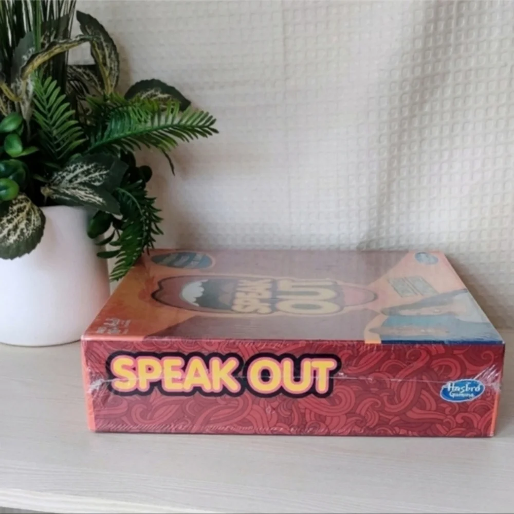 Hasbro Speak Out Game Ages 16&Up, 4-10 Players